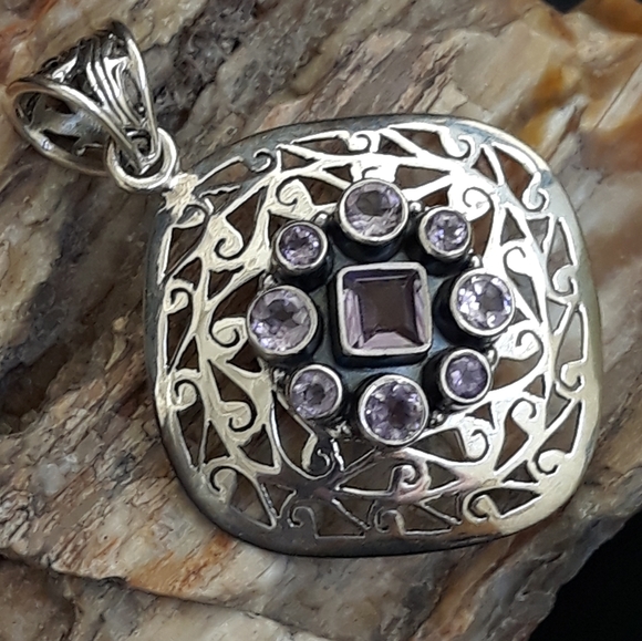 Sacred Geometry Natural Amethyst Pendant - Picture 3 of 8